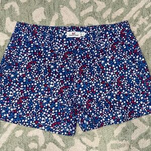 Vineyard Vines Star Whale Print Chino Shorts Size 4